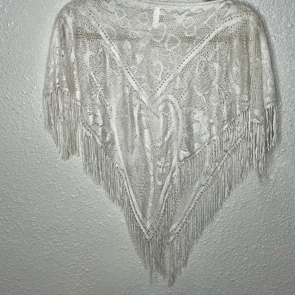 Tempted Vintage White Shaw - Picture 4 of 6